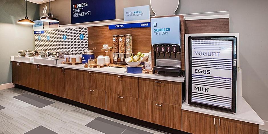 Holiday Inn Express & Suites - Lumberton By Ihg Bagian luar foto