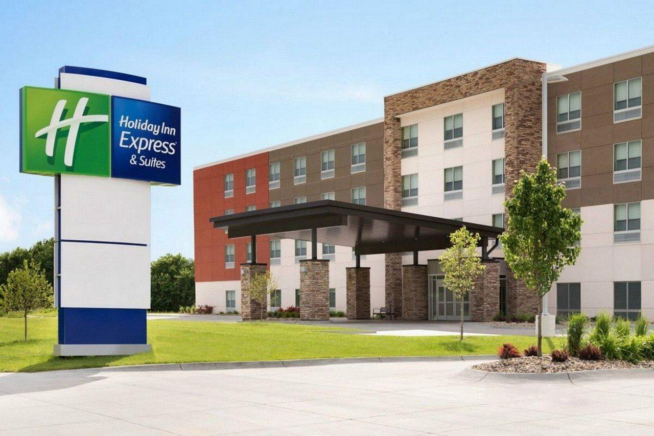 Holiday Inn Express & Suites - Lumberton By Ihg Bagian luar foto